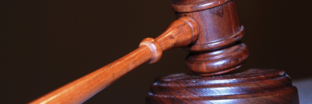 Aștept de mult timp comunicarea unei sentințe în legătură cu adopția. Care sunt termenele și ce pot să fac?