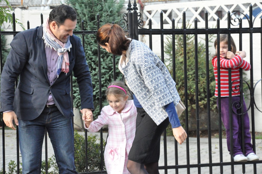 Oferă-i şi tu, unui copil, o&nbsp;familie!