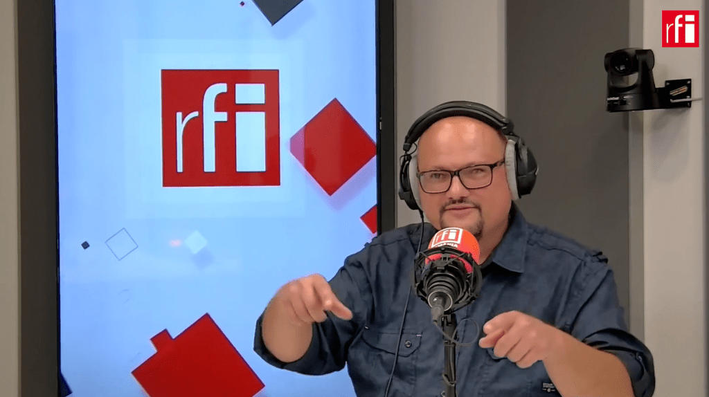 Conferințe dedicate adoptatorilor și potențialilor adoptatori: Oradea 4 noiembrie, Iași 11 noiembrie, Sibiu 18 noiembrie și Timișoara 25&nbsp;noiembrie